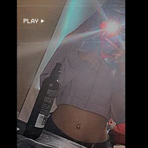 Meet your Posher, Alexia